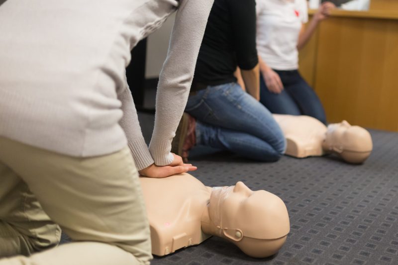 Quels sont les gestes de premiers secours ?