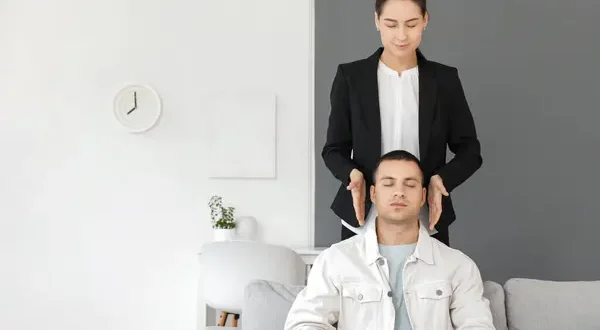 Découvrir l’hypnose Ericksonienne : une approche douce pour le changement personnel